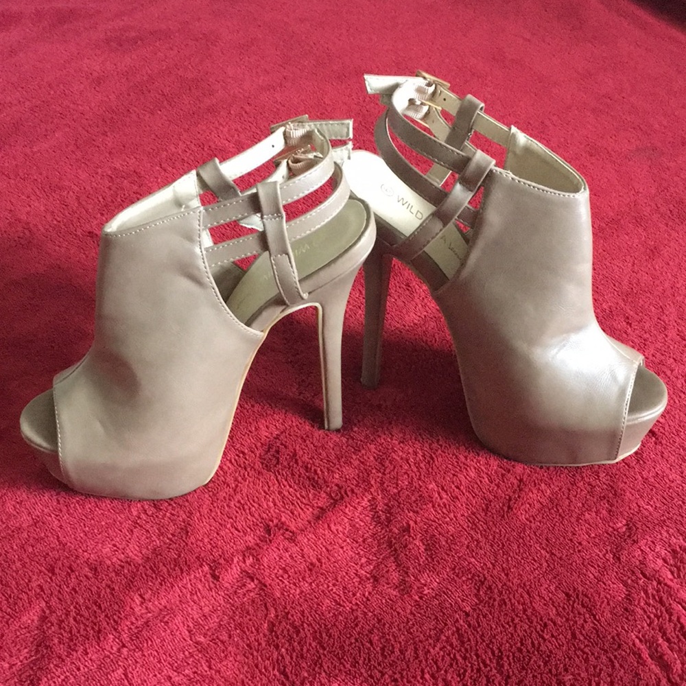 Wild Diva beige peep toe heels